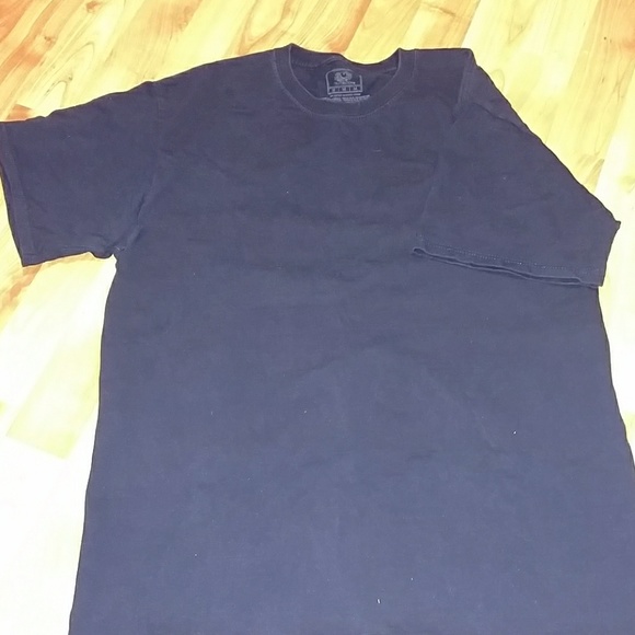 Mens tee - Picture 1 of 1